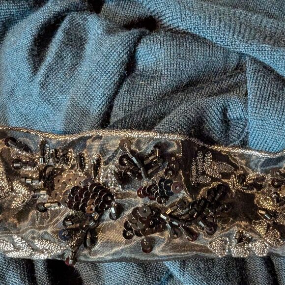 Club Monaco teal 💯 merino embellished collar sz xs - Picture 7 of 9